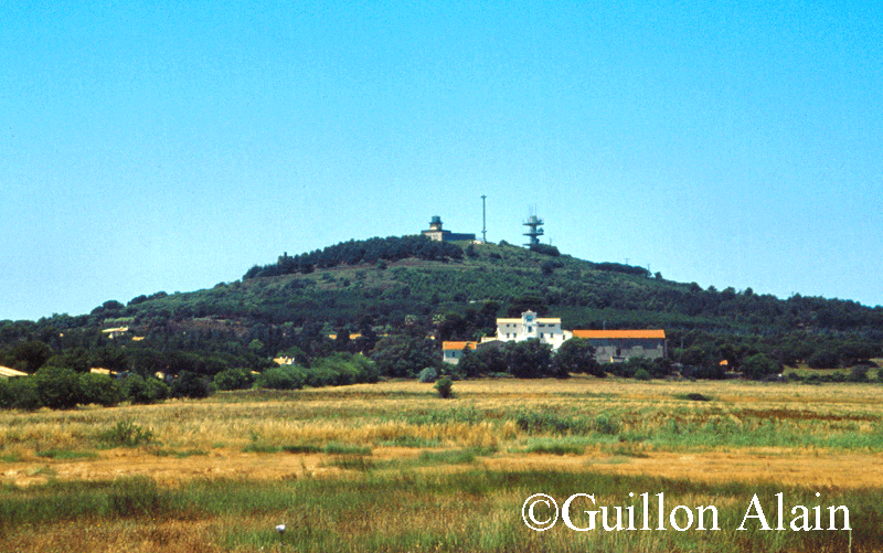 Mont Saint-Loup, principal édifice strombolien de la région du Cap-d’Agde (Alain Guillon).